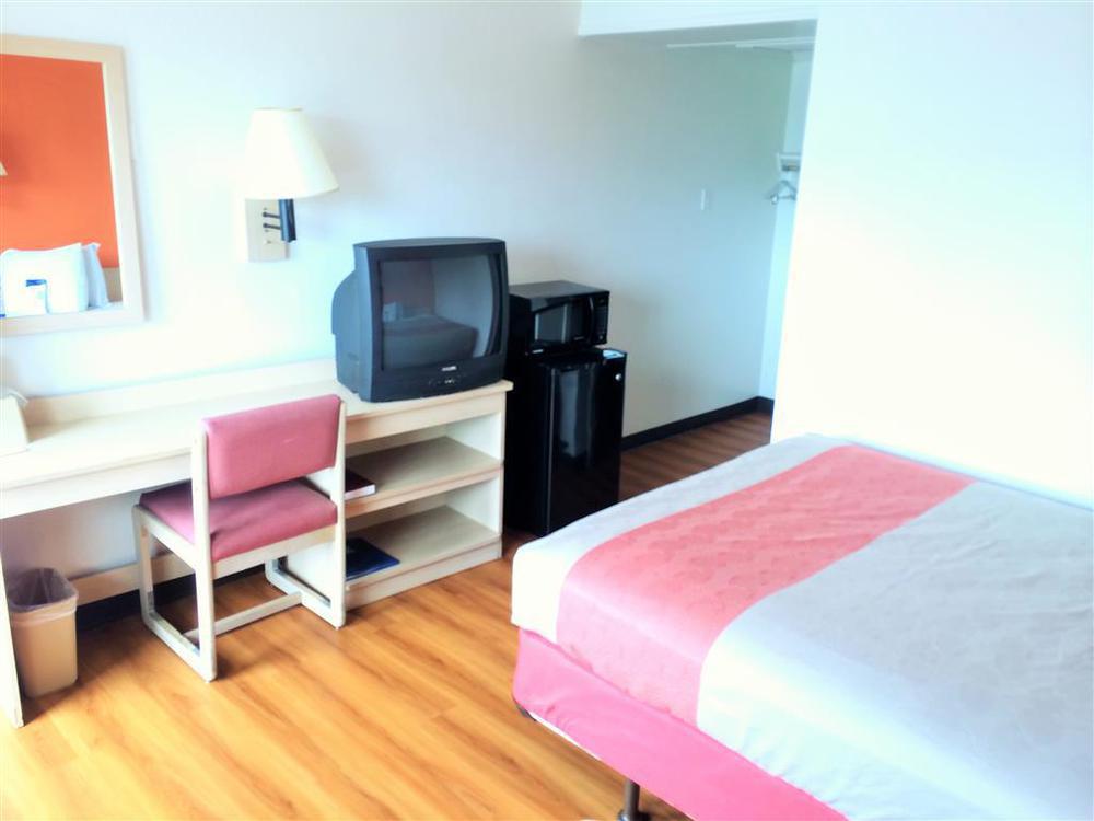 Motel 6-Wichita, Ks - Airport Phòng bức ảnh