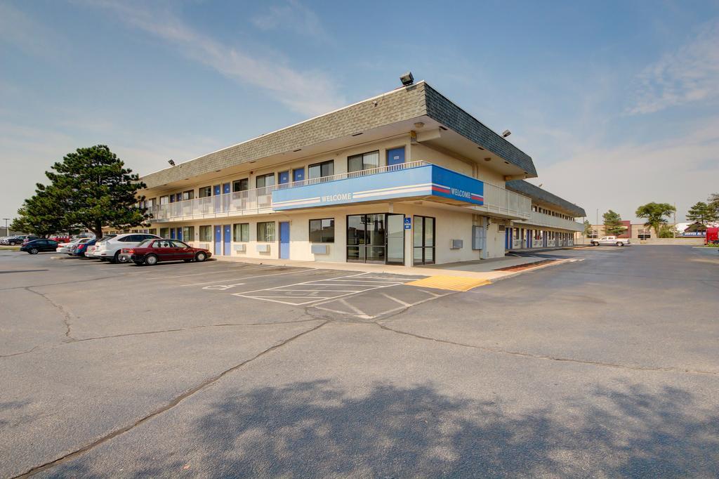 Motel 6-Wichita, Ks - Airport Ngoại thất bức ảnh