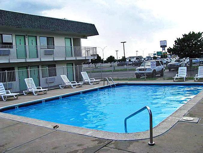 Motel 6-Wichita, Ks - Airport Ngoại thất bức ảnh