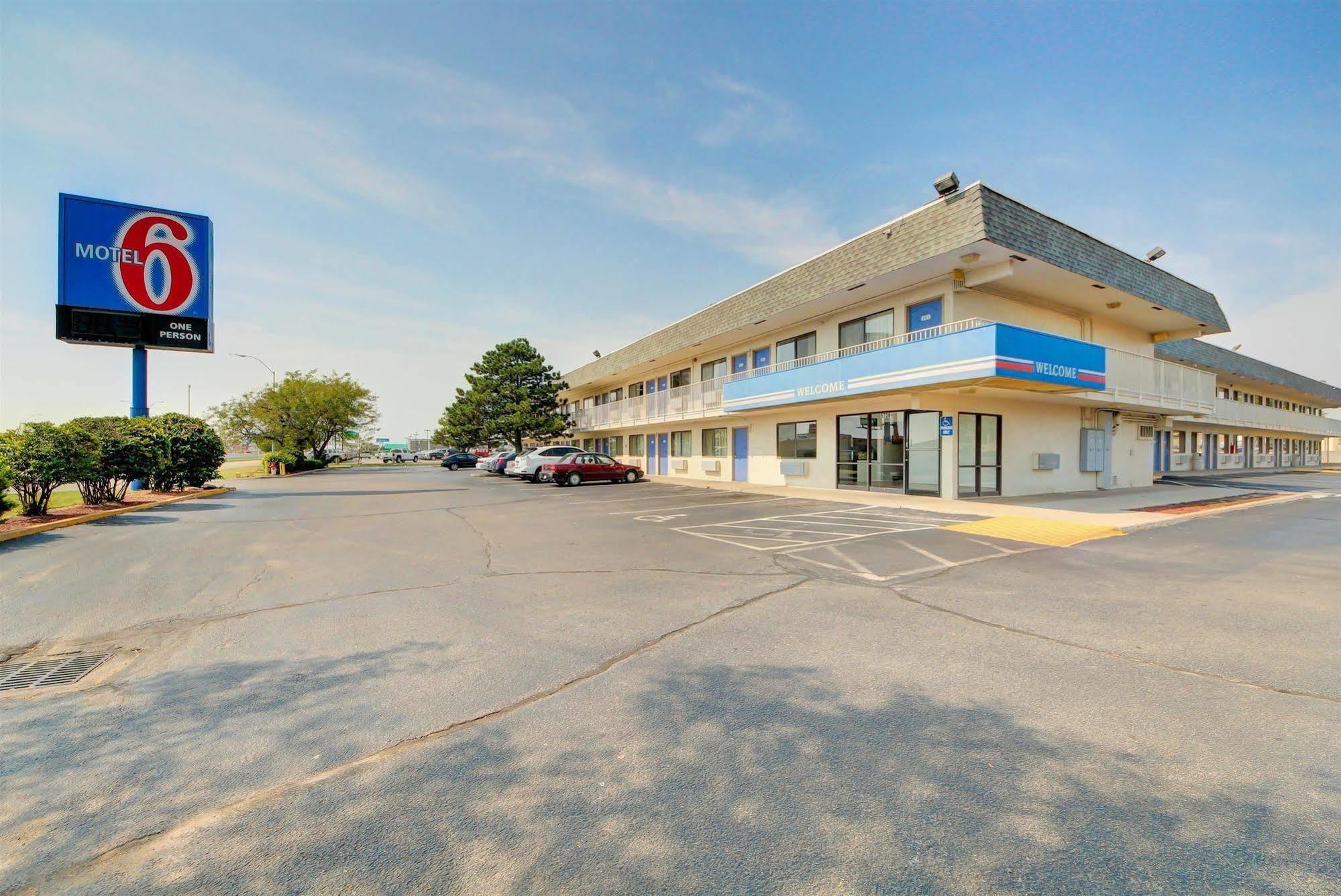 Motel 6-Wichita, Ks - Airport Ngoại thất bức ảnh